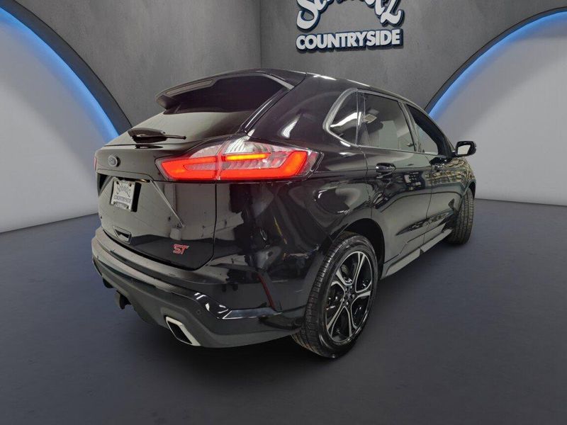 Used 2020 Ford Edge ST AWDImage 11