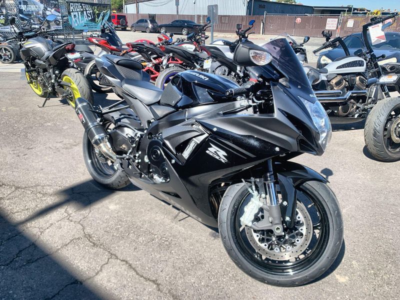 Used 2024 Suzuki GSX-R600 CA Image 12
