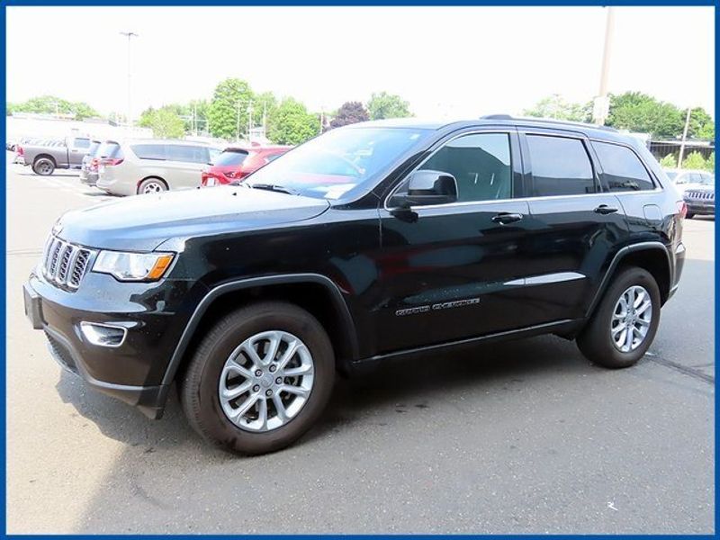 2021 Jeep Grand Cherokee Laredo EImage 1