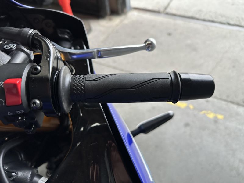 New 2025 Yamaha YZF-R7 Image 10