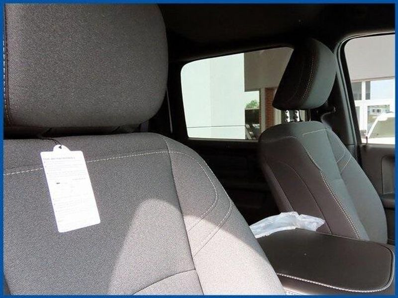 2024 RAM 2500 TradesmanImage 10