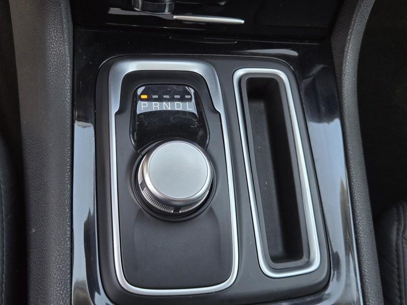 Used 2023 Chrysler 300 Touring RWD