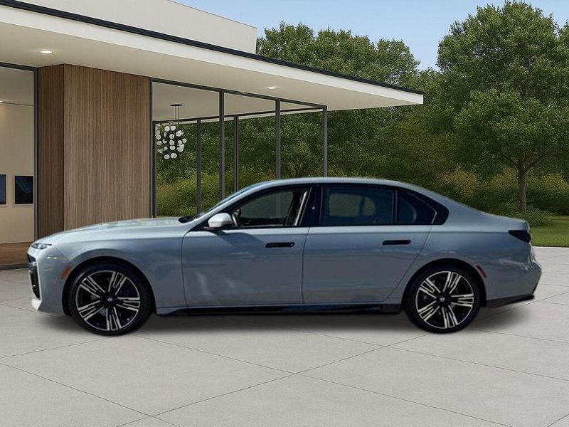 Used 2023 BMW i7 xDrive60Image 13