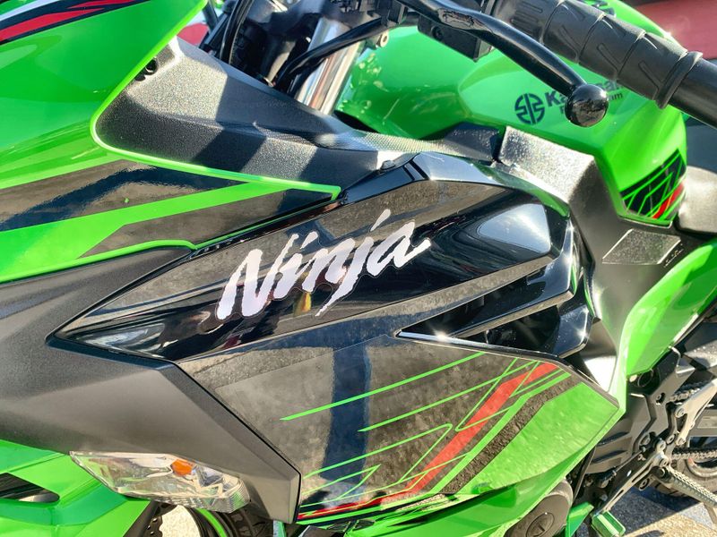 Used 2023 Kawasaki NINJA 400 Image 12