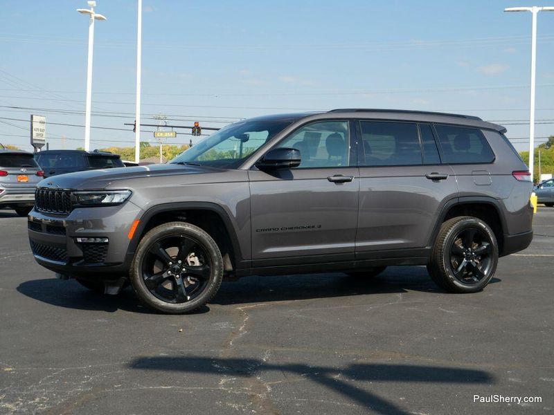 Used 2024 Jeep Grand Cherokee L Limited Black