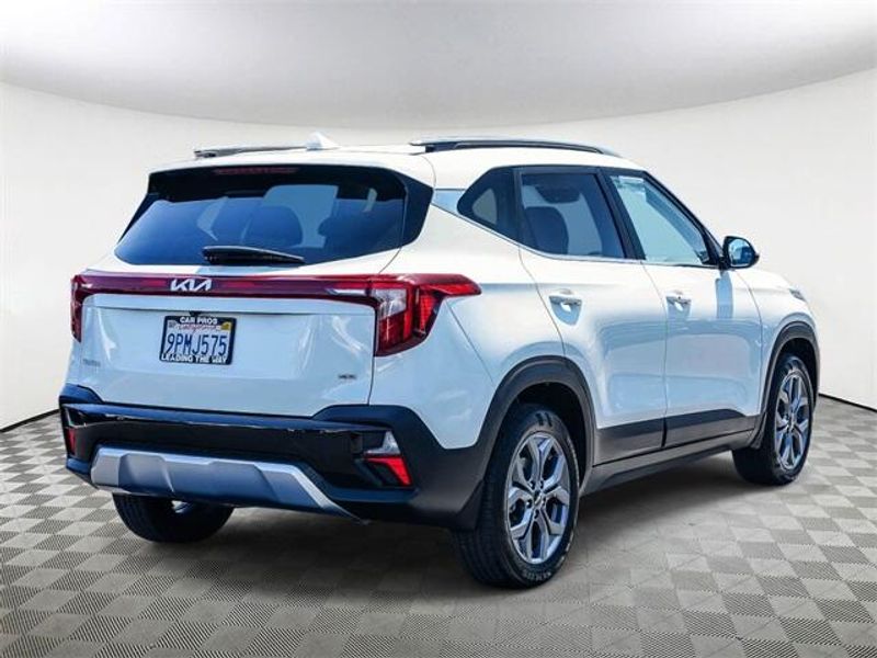 Used 2024 Kia Seltos SImage 8