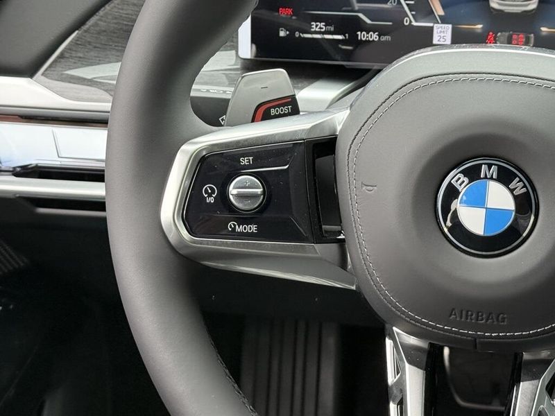 2025 BMW 7 Series 760i xDriveImage 23