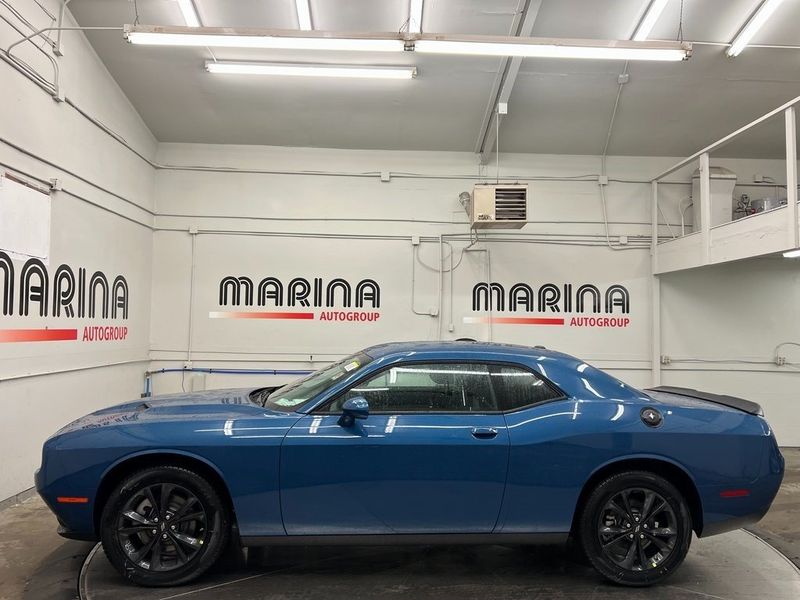 2023 Dodge Challenger Sxt AwdImage 7