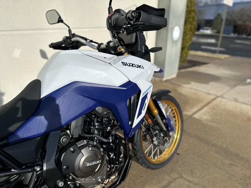 2024 Suzuki VStrom 800 Adventure in a WHITE exterior color. Cross Country Powersports 732-491-2900 crosscountrypowersports.com 