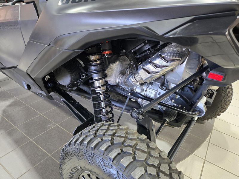 NEW 2026 CAN-AM MAVERICK R X RS 999T DCT Image 23