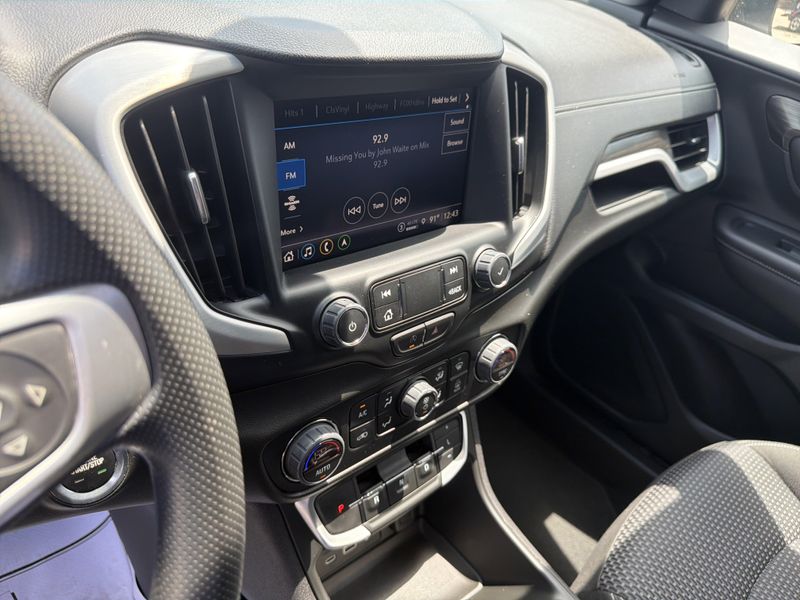 Used 2022 GMC Terrain SLEImage 37