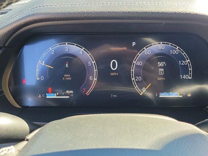 New 2026 Jeep Grand Cherokee Laredo Altitude 4x4
