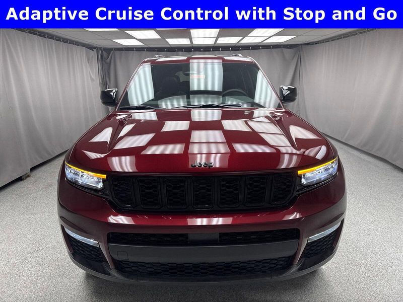 2025 Jeep Grand Cherokee L Limited 4x4Image 5