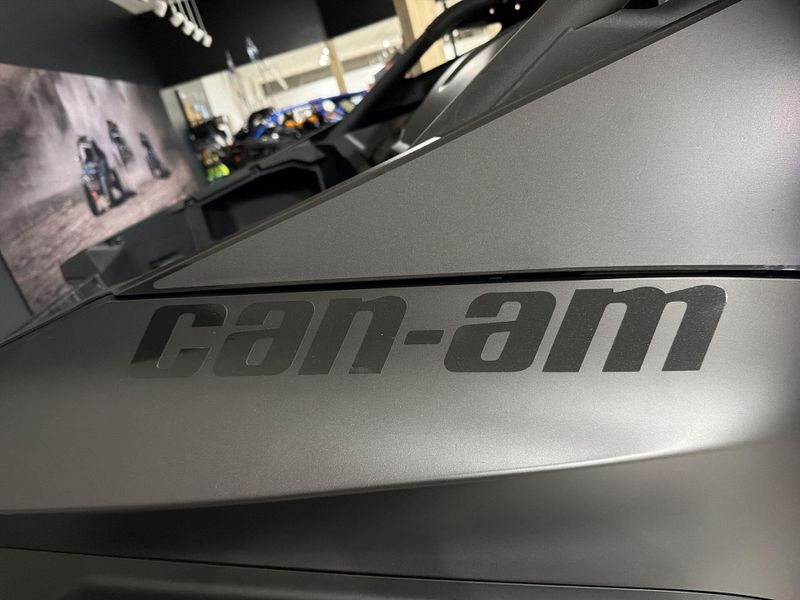 New 2026 Can-Am MAVERICK R XRS 999T BK HB SAS Image 26
