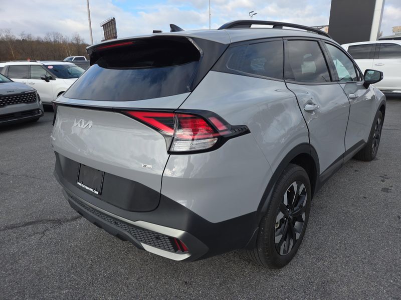 2023 Kia Sportage X-Line photo 3
