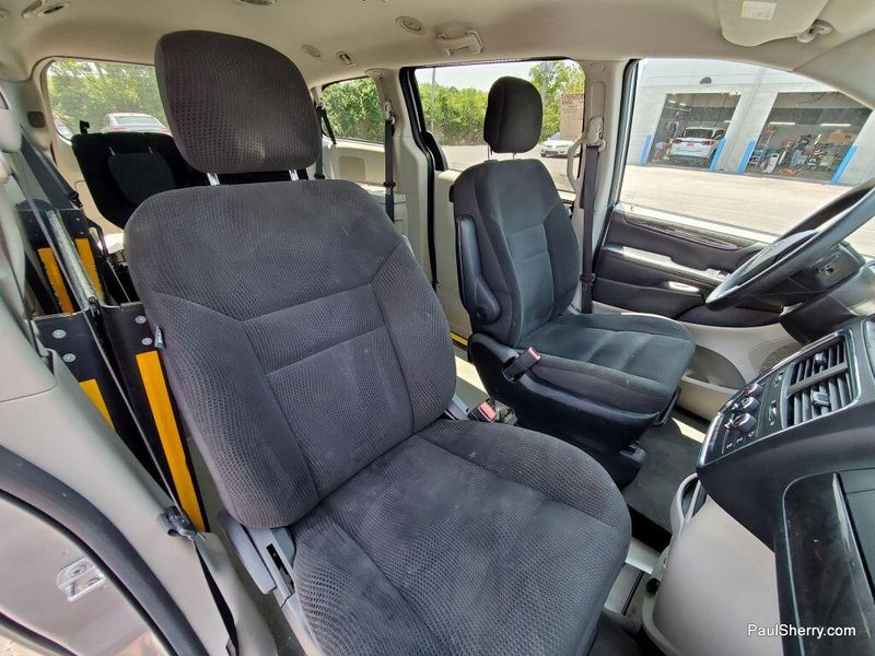 2019 Dodge Grand Caravan SEImage 20