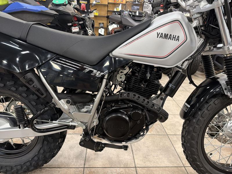 New 2027 Yamaha TW200 Image 20
