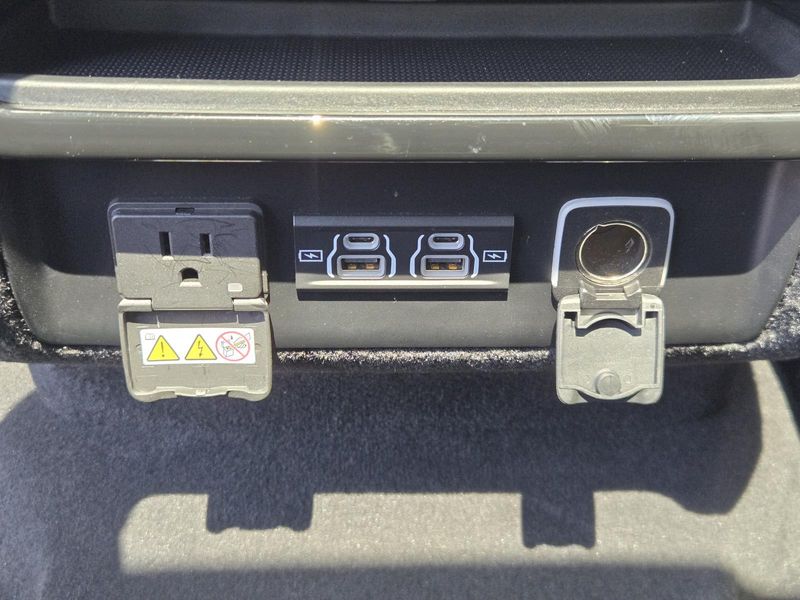 2022 Jeep Wagoneer Series II 4x2