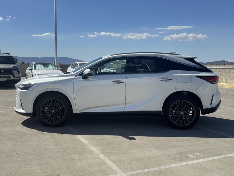 Used 2026 Lexus RX 450h+ PremiumImage 6