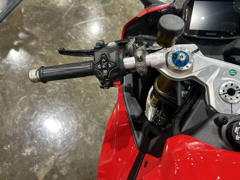 New 2026 Ducati PANIGALE V2 S 896 Image 17