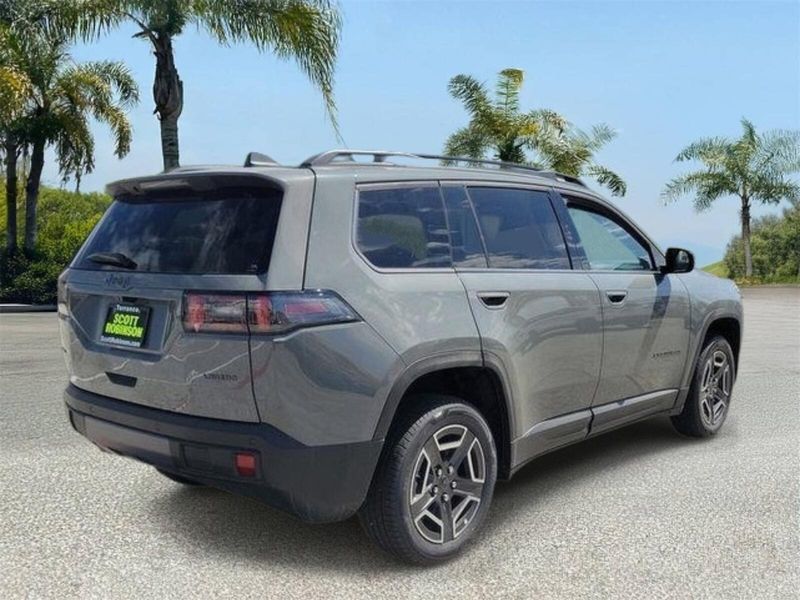 New 2026 Jeep Cherokee Laredo 4x4