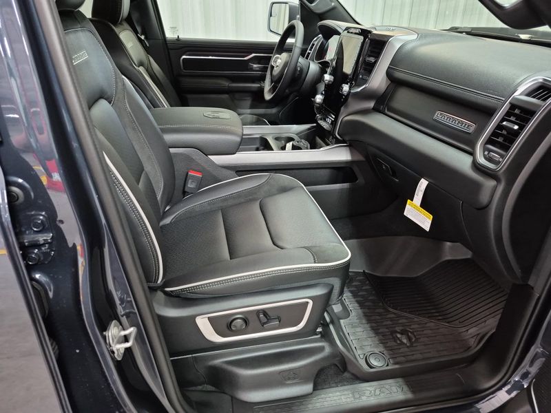 2025 RAM 1500 Laramie Crew Cab 4x4 5