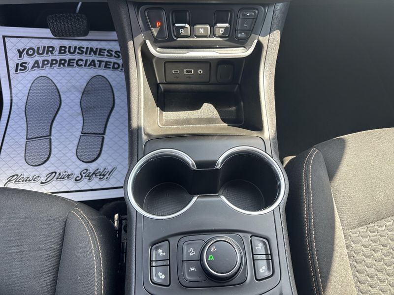 Used 2020 GMC Terrain SLEImage 21