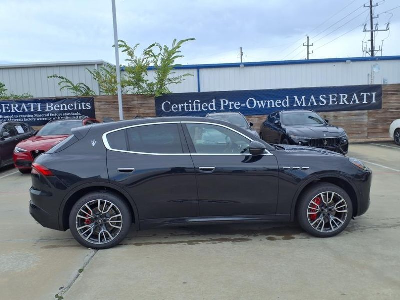 New 2025 Maserati Grecale Image 5