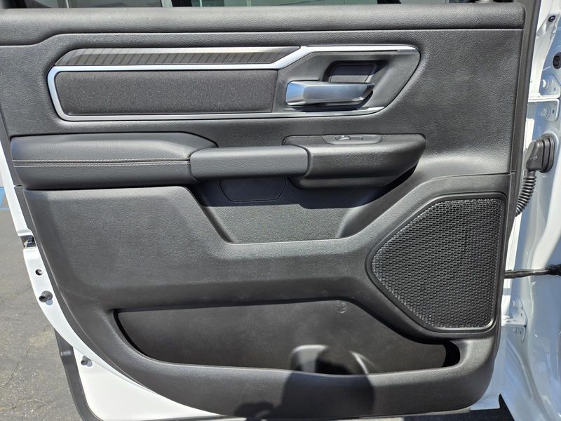 New 2026 RAM 1500 Big Horn Crew Cab 4x2 5'7' Box
