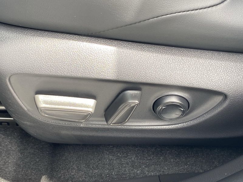 2024 Toyota RAV4 XSEImage 19