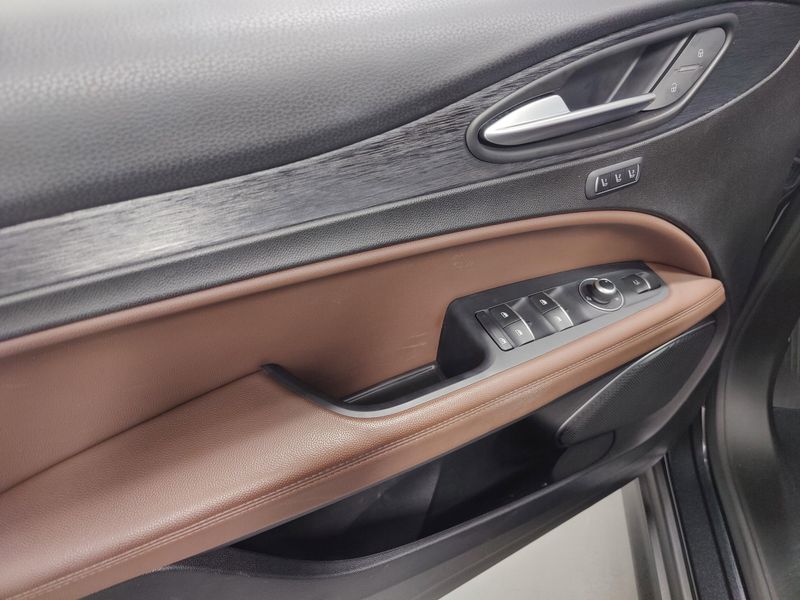 2021 Alfa Romeo Stelvio Nero AWD w/Sunroof/Activ AsstImage 28