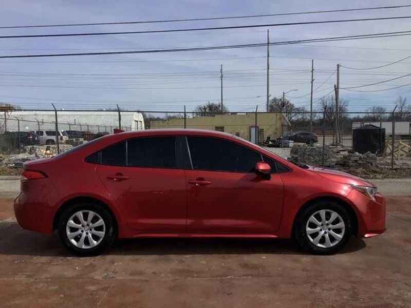 2021 Toyota Corolla LEImage 6