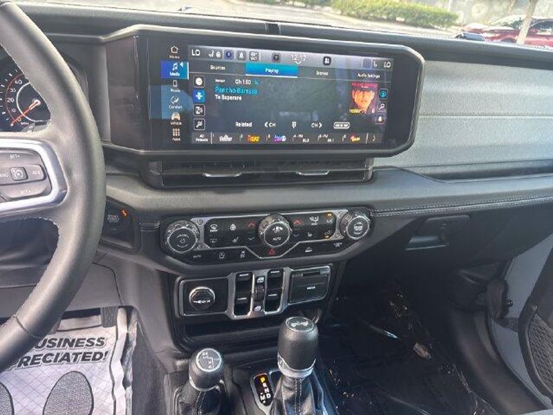 Used 2026 Jeep Wrangler SaharaImage 15