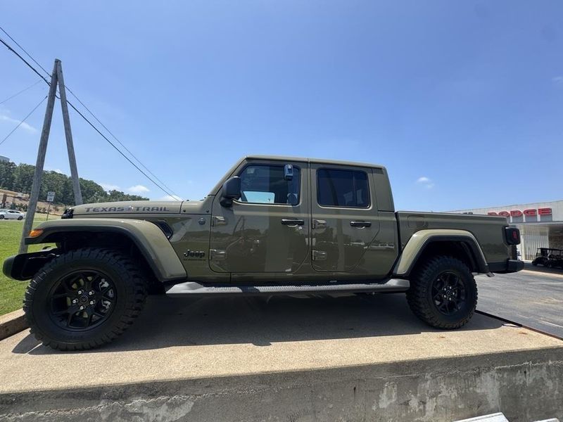 2025 Jeep Gladiator Texas Trail 4x4Image 2