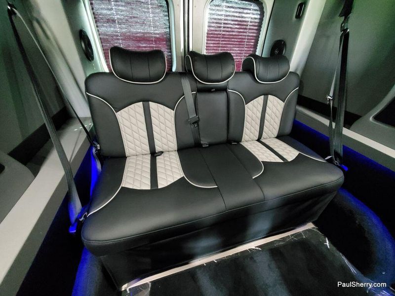2024 RAM Promaster 3500 Slt+ Window Van High Roof 159