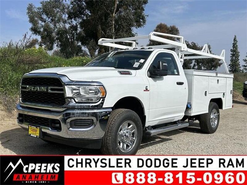 2024 RAM 3500 Tradesman Chassis Regular Cab 4x2 60