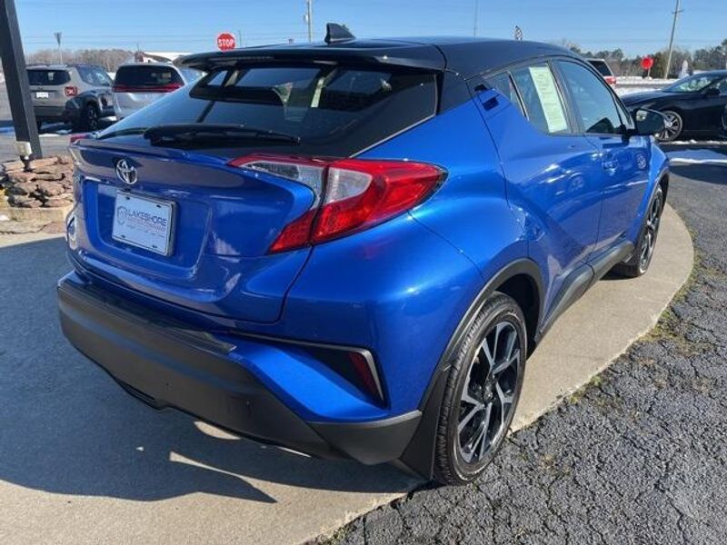 2021 Toyota C-HR XLEImage 6