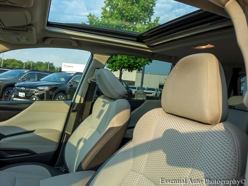 2021 Subaru Forester Premium photo 9