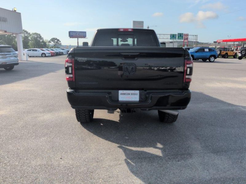 2019 RAM 2500 LaramieImage 4