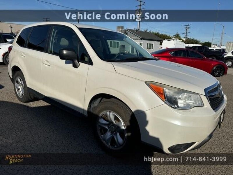 2014 Subaru Forester 2.5iImage 3