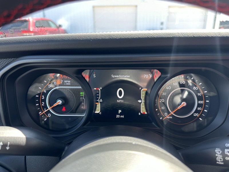 2024 Jeep Wrangler Rubicon 392Image 21