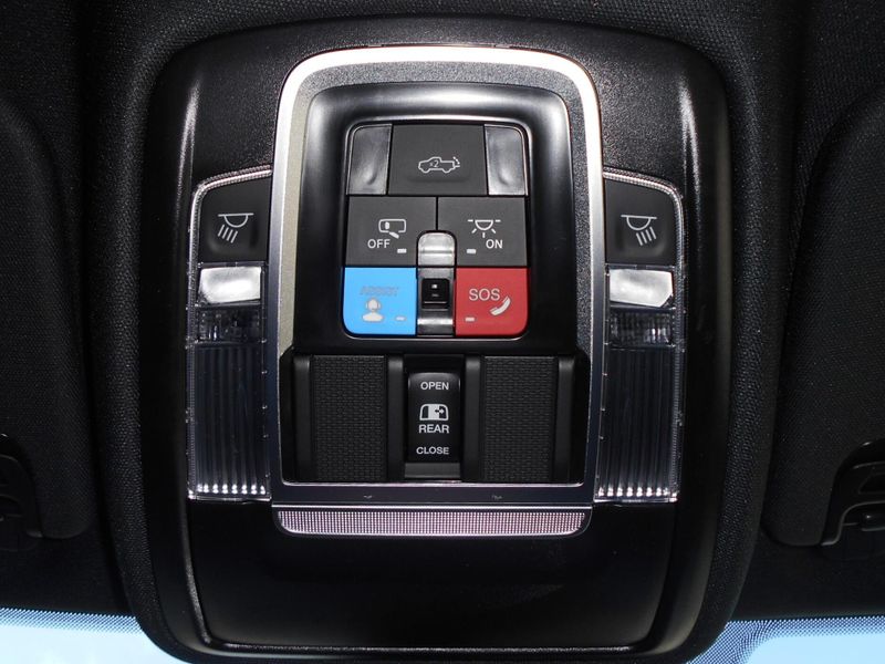 2025 RAM 1500 Big Horn Crew Cab 4x4 5