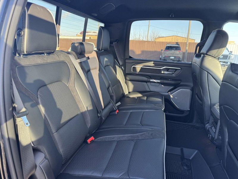 2025 RAM 1500 LaramieImage 12