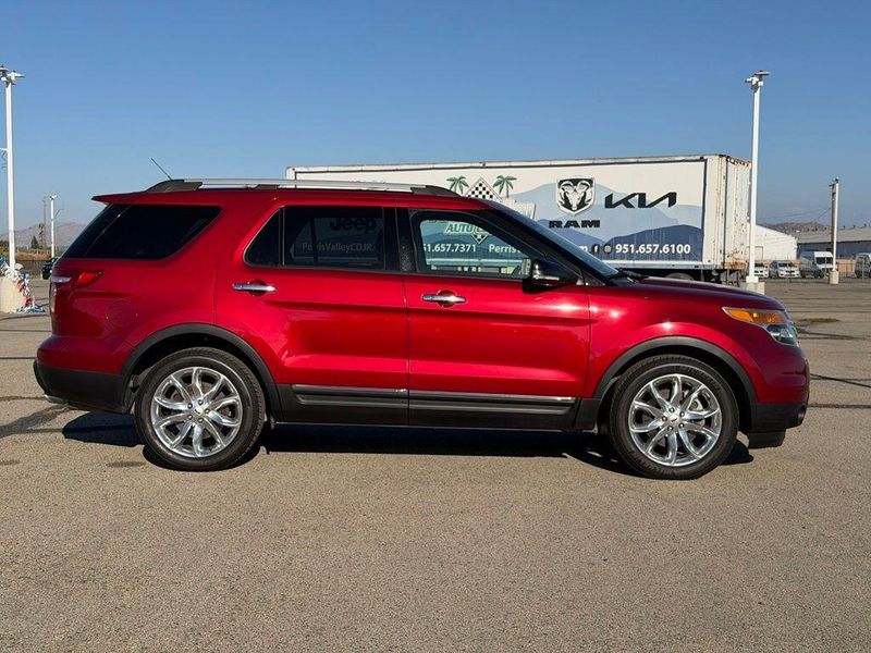 Used 2014 Ford Explorer XLTImage 8