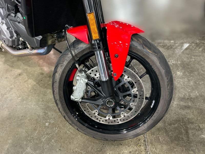 Used 2024 Ducati Monster Image 22