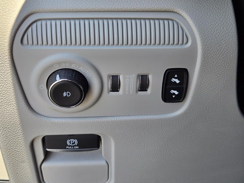 2022 Jeep Wagoneer Series II 4x2