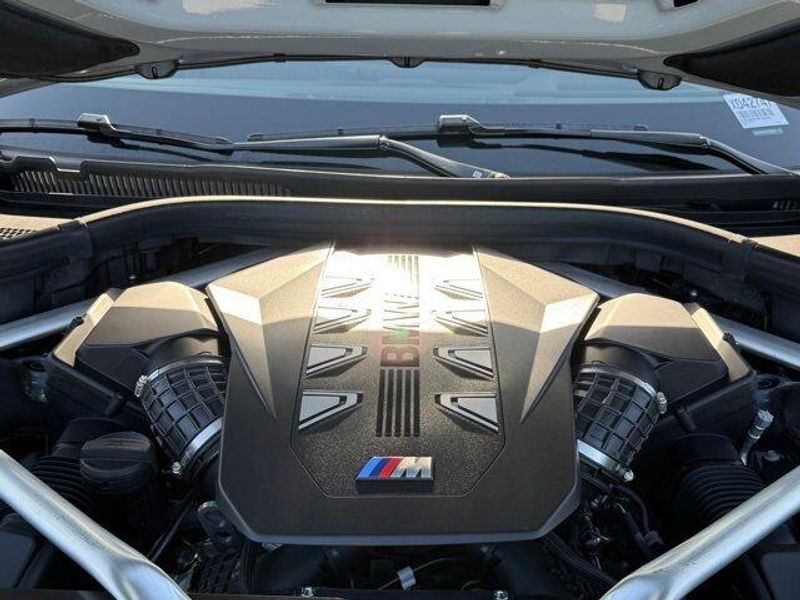 Used 2025 BMW X7 M60iImage 36