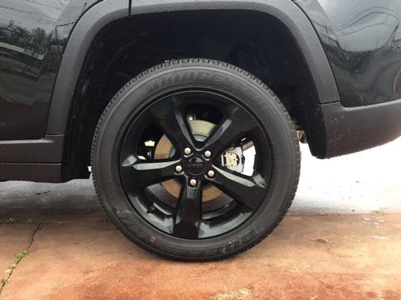 2025 Jeep Grand Cherokee Altitude X 4x2Image 18