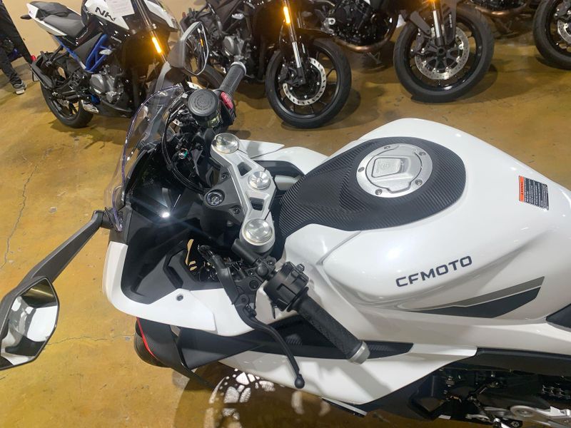 New 2025 CFMOTO 450SS Image 23