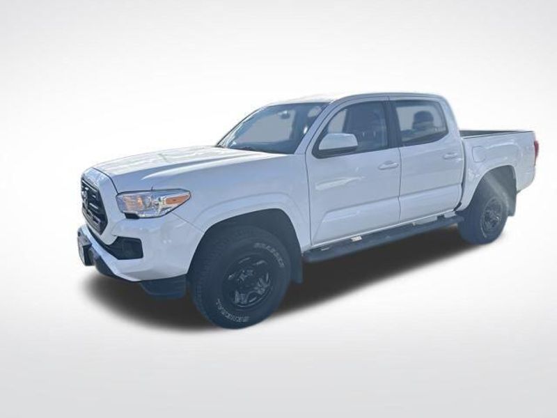 2017 Toyota Tacoma SR